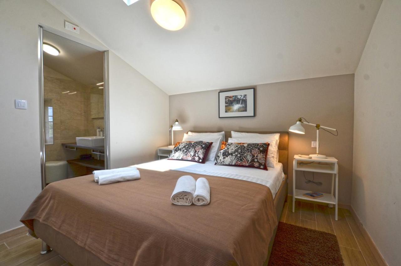 App & Rooms Juraga Bale Exteriör bild